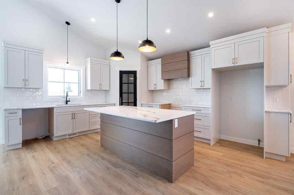 MLS® A2225166 - 6003 13 Street  in Lakeside Lloydminster, Residential