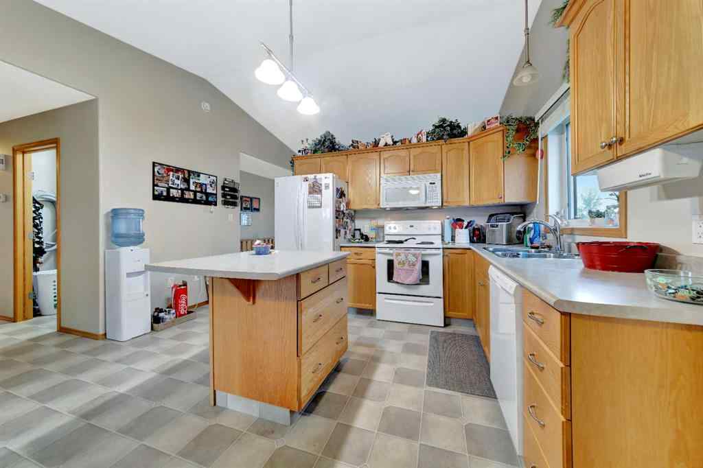 MLS® A2225167 - 1 McEwenc Place   in NONE Lashburn, Residential
