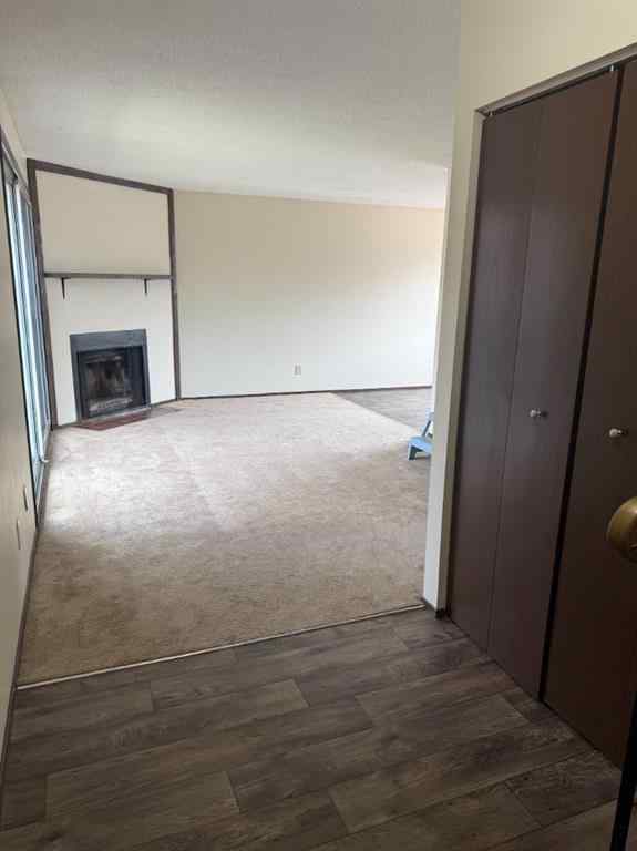 MLS® A2225168 - Unit #1-12 4607 73 Street NW in Bowness Calgary, Commercial
