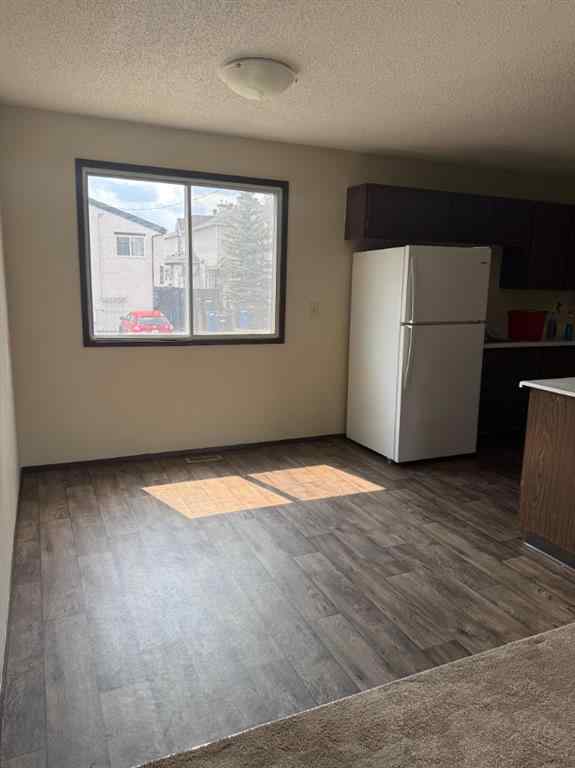 MLS® A2225168 - Unit #1-12 4607 73 Street NW in Bowness Calgary, Commercial