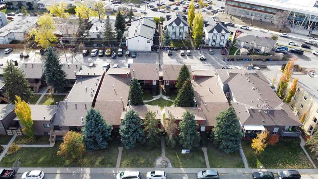 MLS® A2225168 - Unit #1-12 4607 73 Street NW in Bowness Calgary, Commercial
