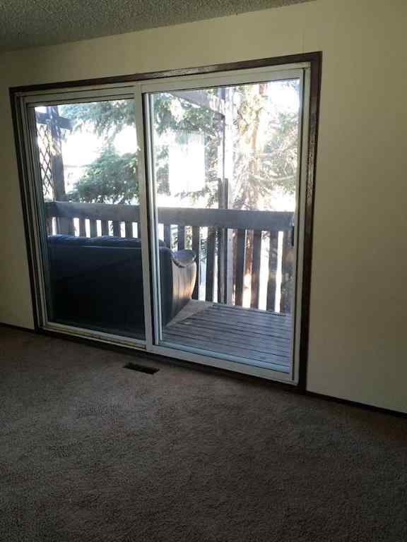 MLS® A2225168 - Unit #1-12 4607 73 Street NW in Bowness Calgary, Commercial