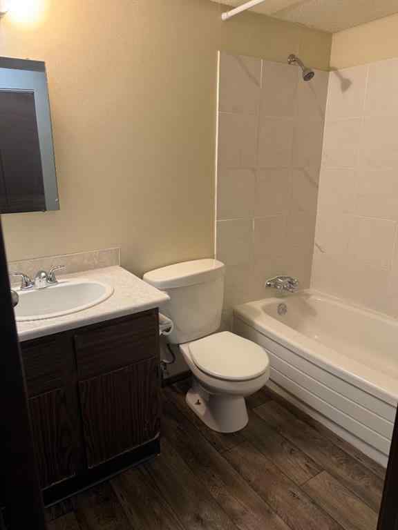 MLS® A2225168 - Unit #1-12 4607 73 Street NW in Bowness Calgary, Commercial