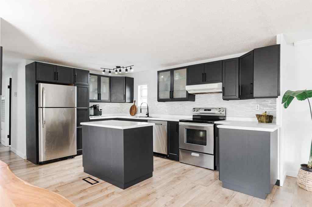 MLS® A2225170 - 184 Gregoire Crescent  in Gregoire Park Fort McMurray, Residential