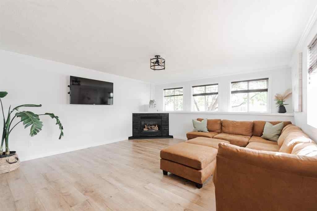 MLS® A2225170 - 184 Gregoire Crescent  in Gregoire Park Fort McMurray, Residential
