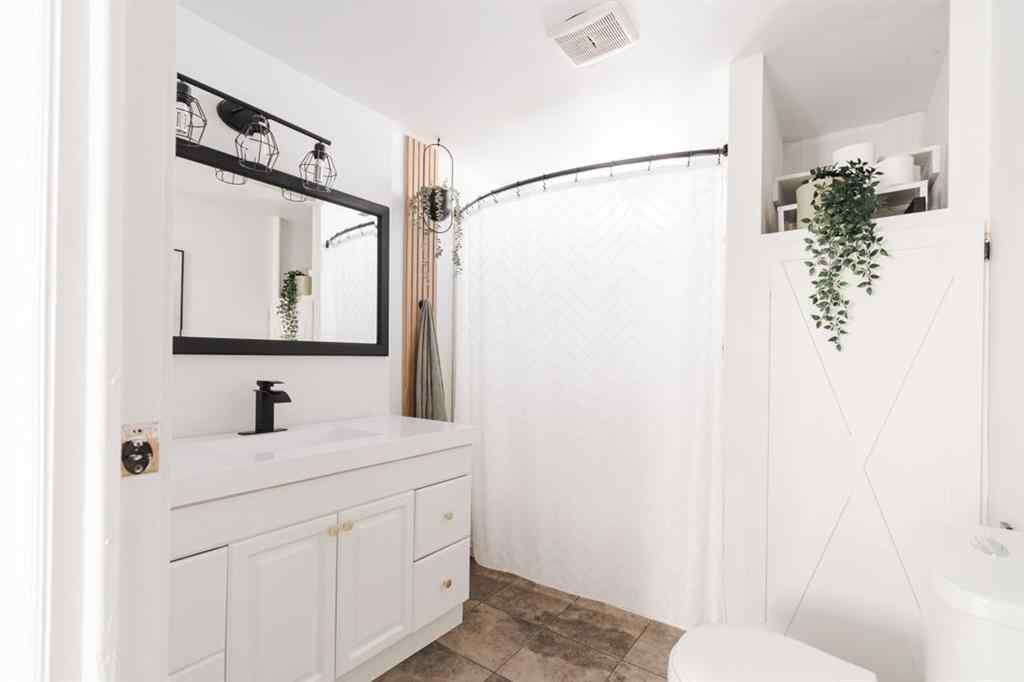 MLS® A2225170 - 184 Gregoire Crescent  in Gregoire Park Fort McMurray, Residential