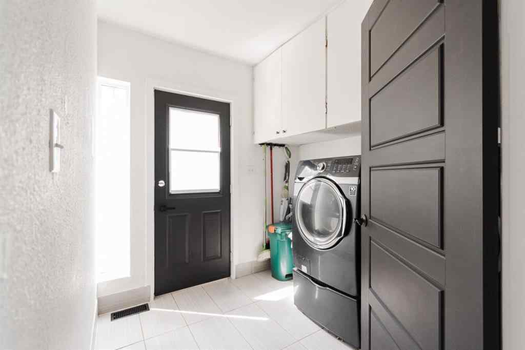 MLS® A2225170 - 184 Gregoire Crescent  in Gregoire Park Fort McMurray, Residential