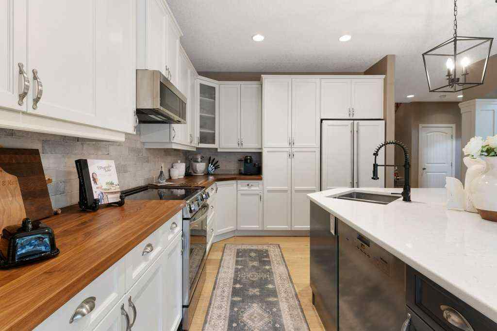 MLS® A2225187 - 84 Panatella Manor NW in Panorama Hills Calgary, Residential