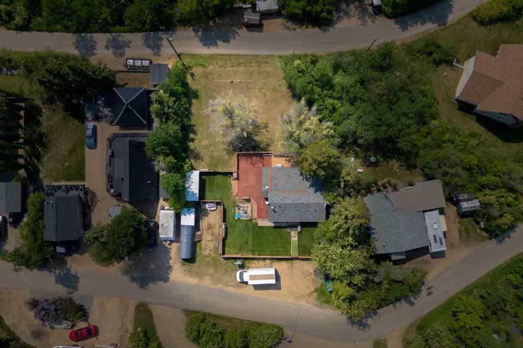 MLS® A2225197 - 211 Red Wing Crescent  in Tillicum Beach Tillicum Beach, Residential