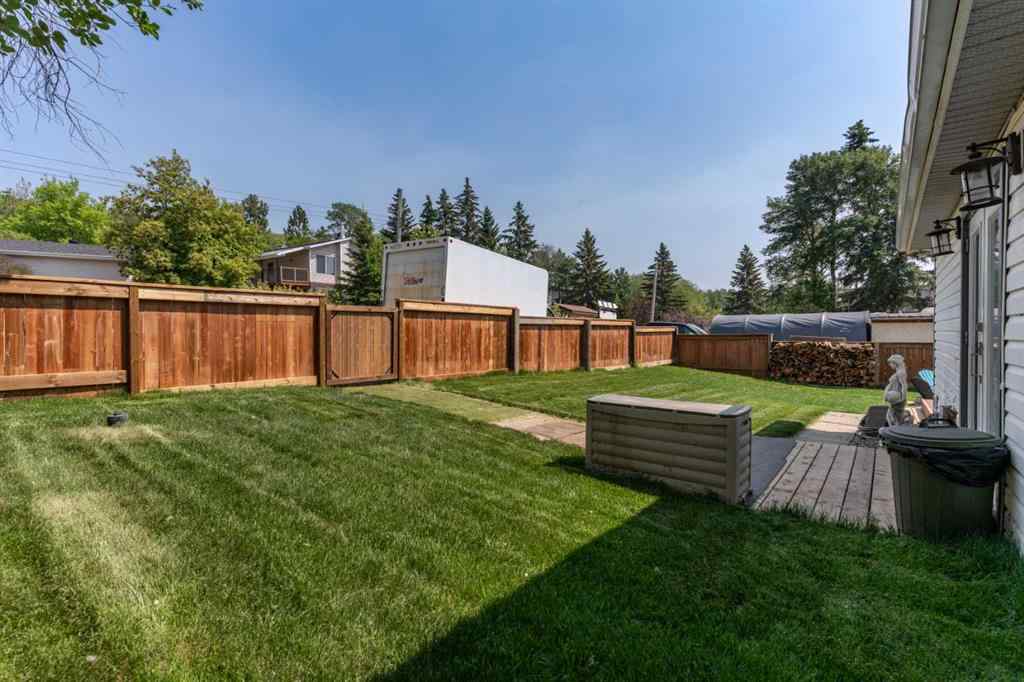 MLS® A2225197 - 211 Red Wing Crescent  in Tillicum Beach Tillicum Beach, Residential