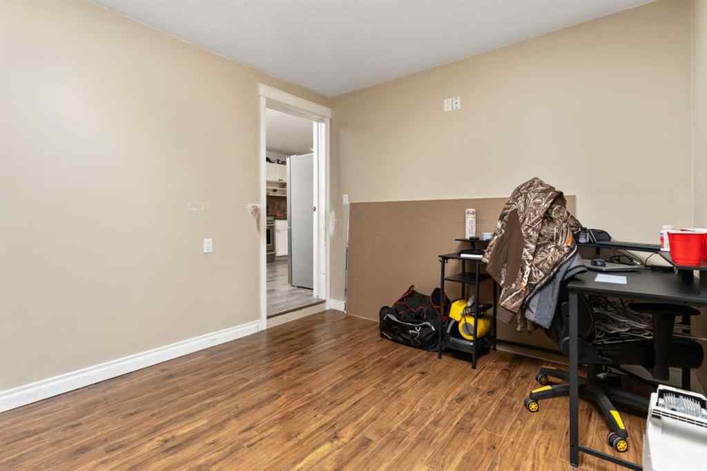 MLS® A2225197 - 211 Red Wing Crescent  in Tillicum Beach Tillicum Beach, Residential
