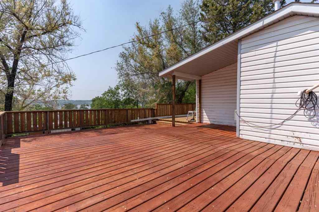 MLS® A2225197 - 211 Red Wing Crescent  in Tillicum Beach Tillicum Beach, Residential