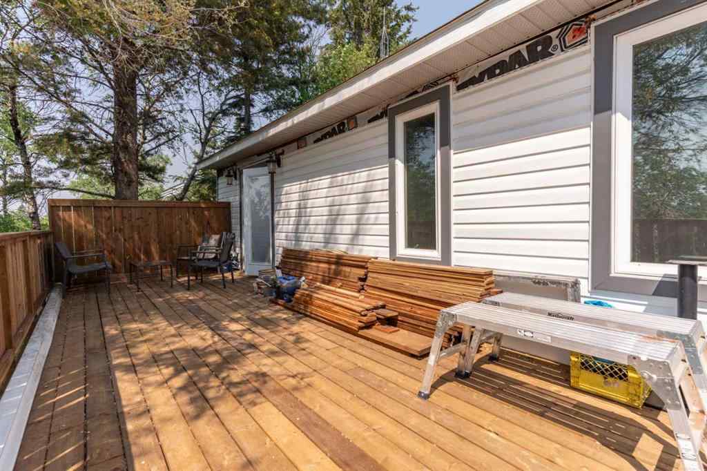 MLS® A2225197 - 211 Red Wing Crescent  in Tillicum Beach Tillicum Beach, Residential