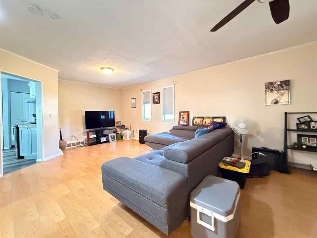 MLS® A2225209 - 402 2 Street W in NONE Maidstone, Residential