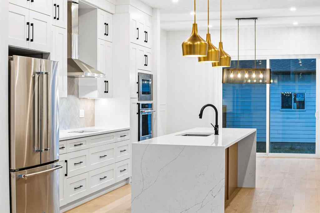 MLS® A2225242 - 520 34A Street NW in Parkdale Calgary, Residential
