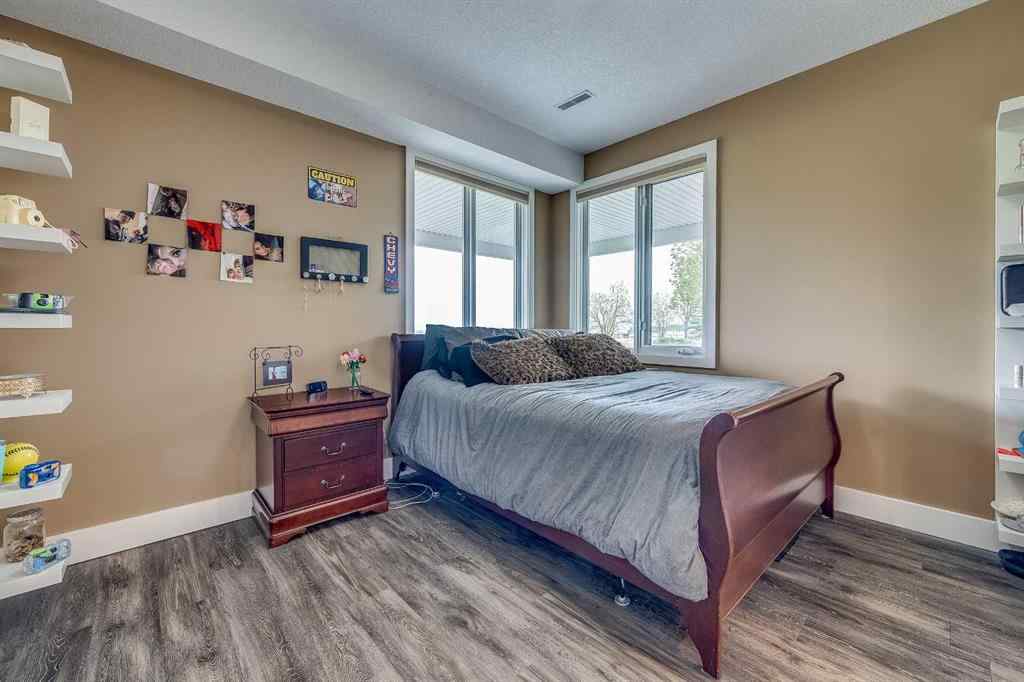 MLS® A2225268 - 4300 Memorial Trail  in Vista Sylvan Lake, Residential
