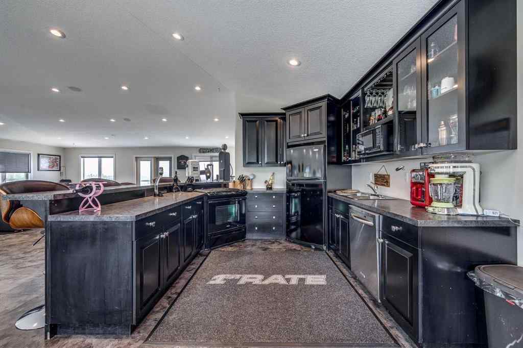 MLS® A2225268 - 4300 Memorial Trail  in Vista Sylvan Lake, Residential