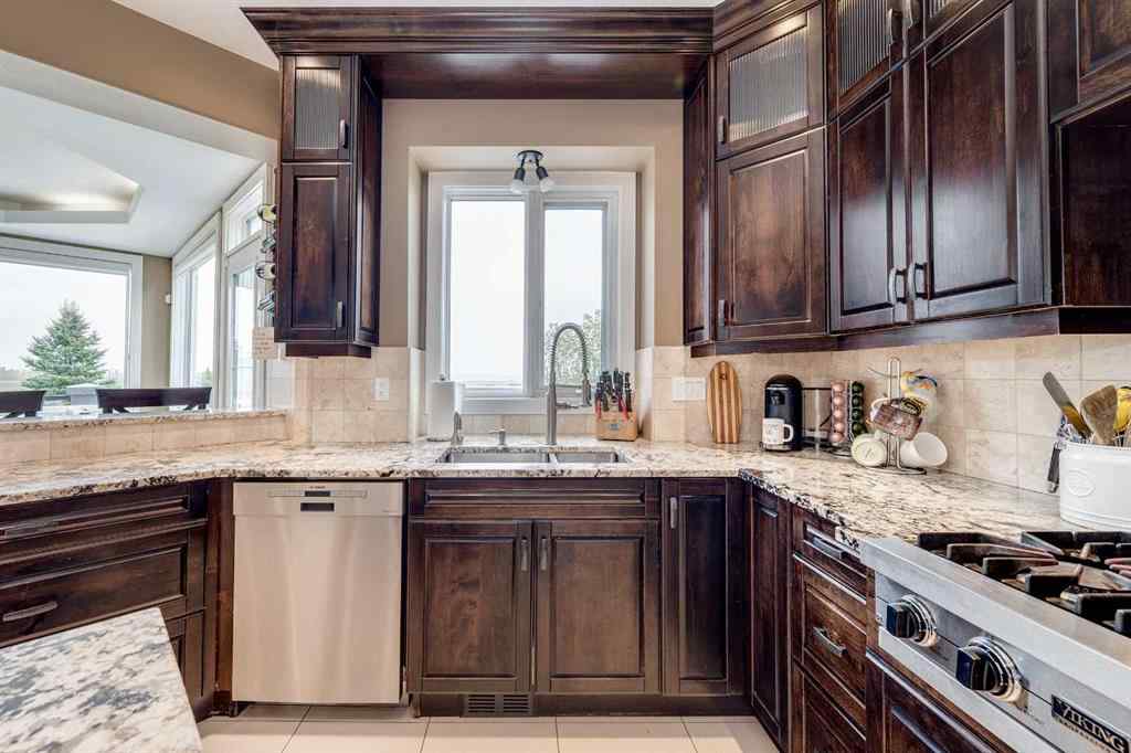 MLS® A2225268 - 4300 Memorial Trail  in Vista Sylvan Lake, Residential