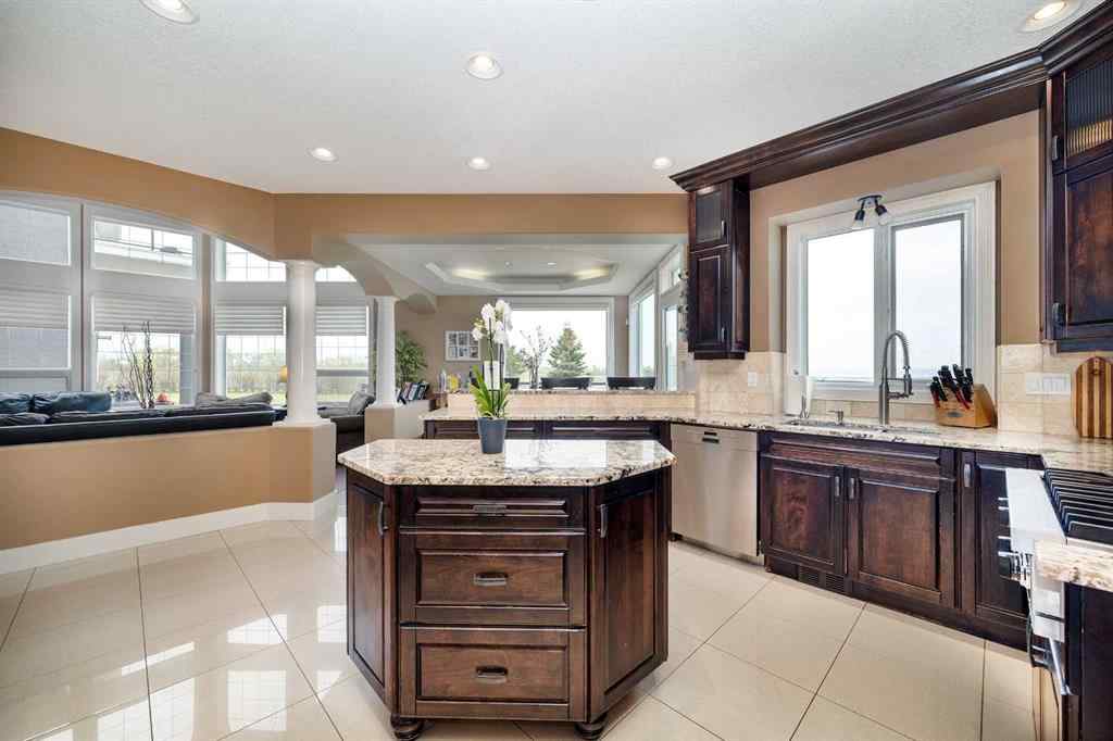 MLS® A2225268 - 4300 Memorial Trail  in Vista Sylvan Lake, Residential
