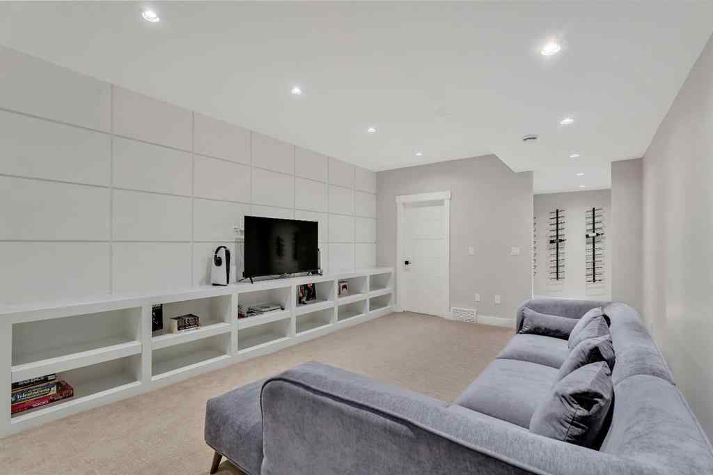 MLS® A2225272 - 617 19 Avenue NW in Mount Pleasant Calgary, Residential
