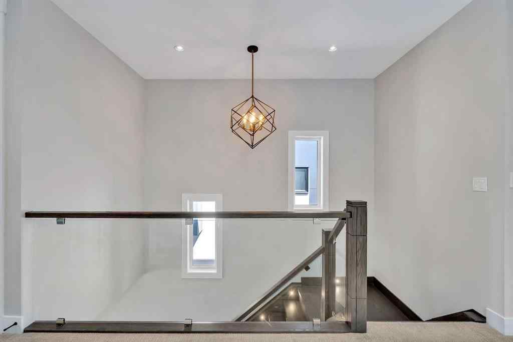 MLS® A2225272 - 617 19 Avenue NW in Mount Pleasant Calgary, Residential