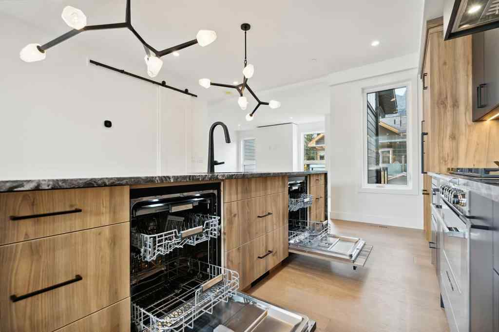 MLS® A2225369 - 512 8th Avenue  in South Canmore Canmore, Residential