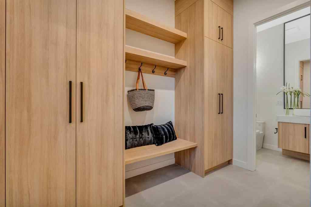 MLS® A2225377 - 2034 29 Street SW in Killarney/Glengarry Calgary, Residential
