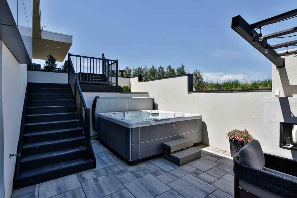 MLS® A2225401 - 403 Meadow Lark Drive  in NONE Rural Lethbridge County, Residential