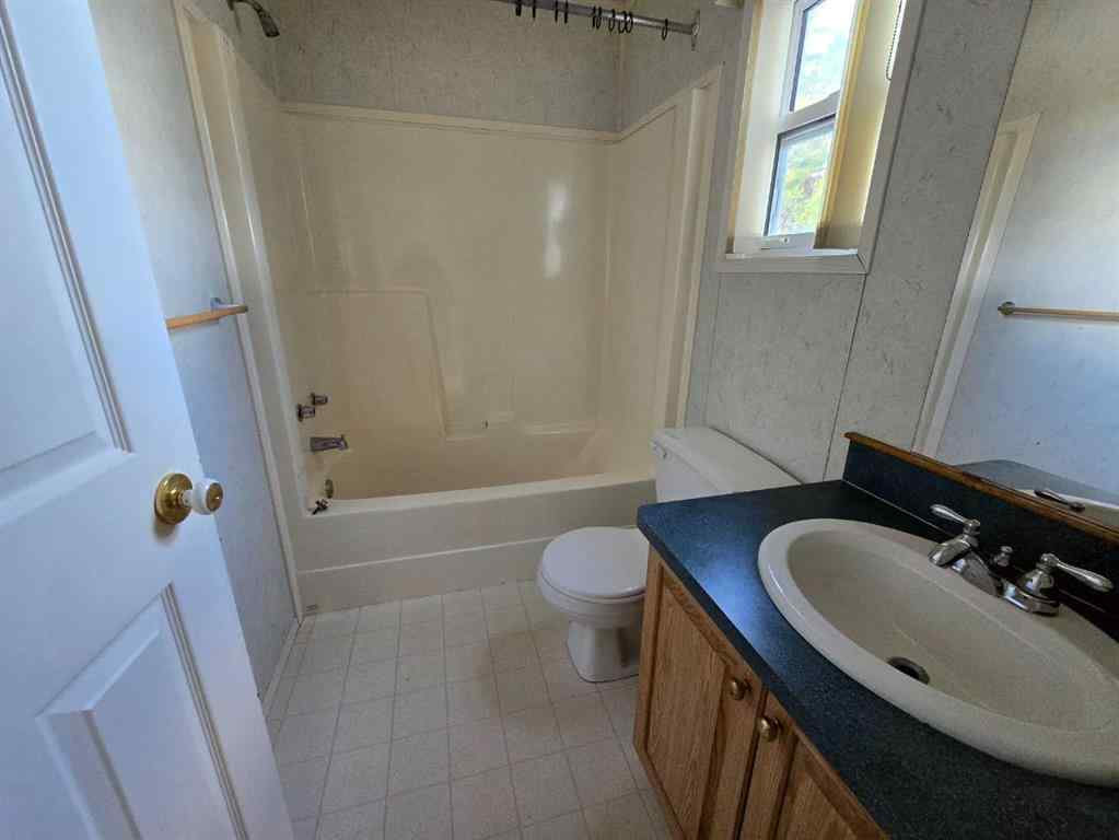 MLS® A2225429 - 5510 51 Street   in Niton Junction Niton Junction, Residential
