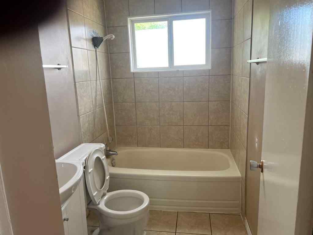 MLS® A2225448 - 902 7 Avenue  in Wainwright Wainwright, Residential