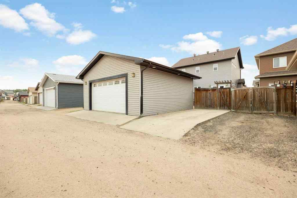 MLS® A2225469 - 197 Snowy Owl Way NW in Eagle Ridge Fort McMurray, Residential