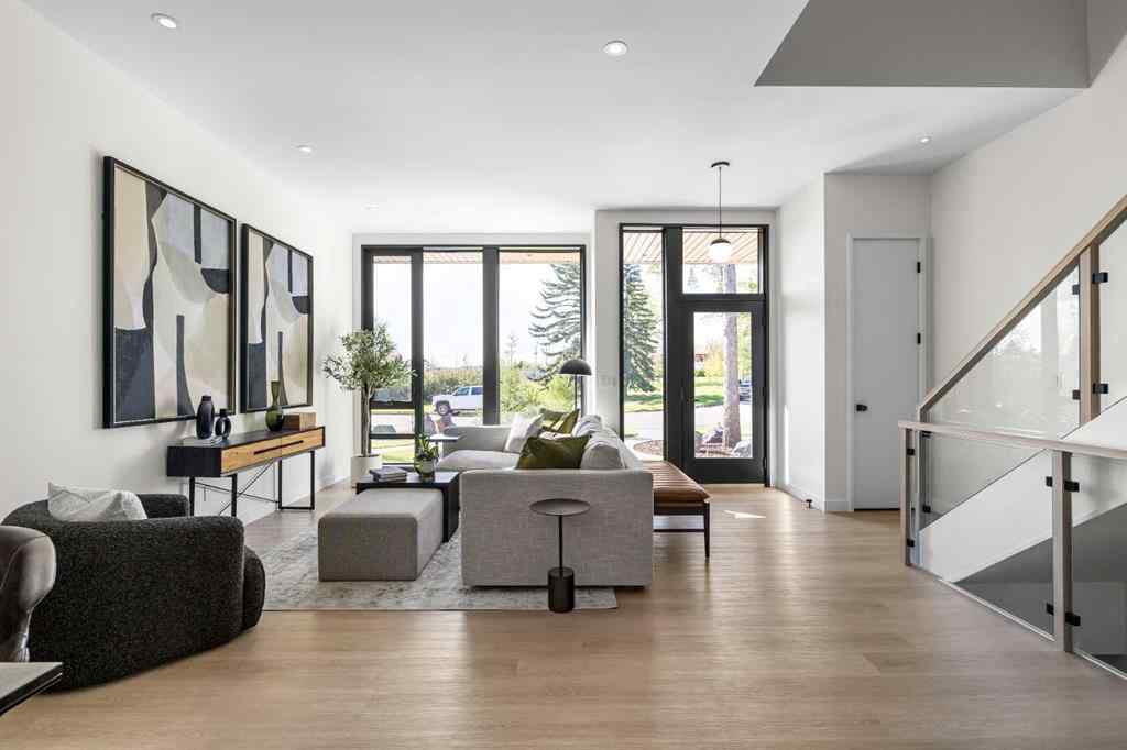 MLS® A2225473 - 3B Willow Crescent SW in Spruce Cliff Calgary, Residential