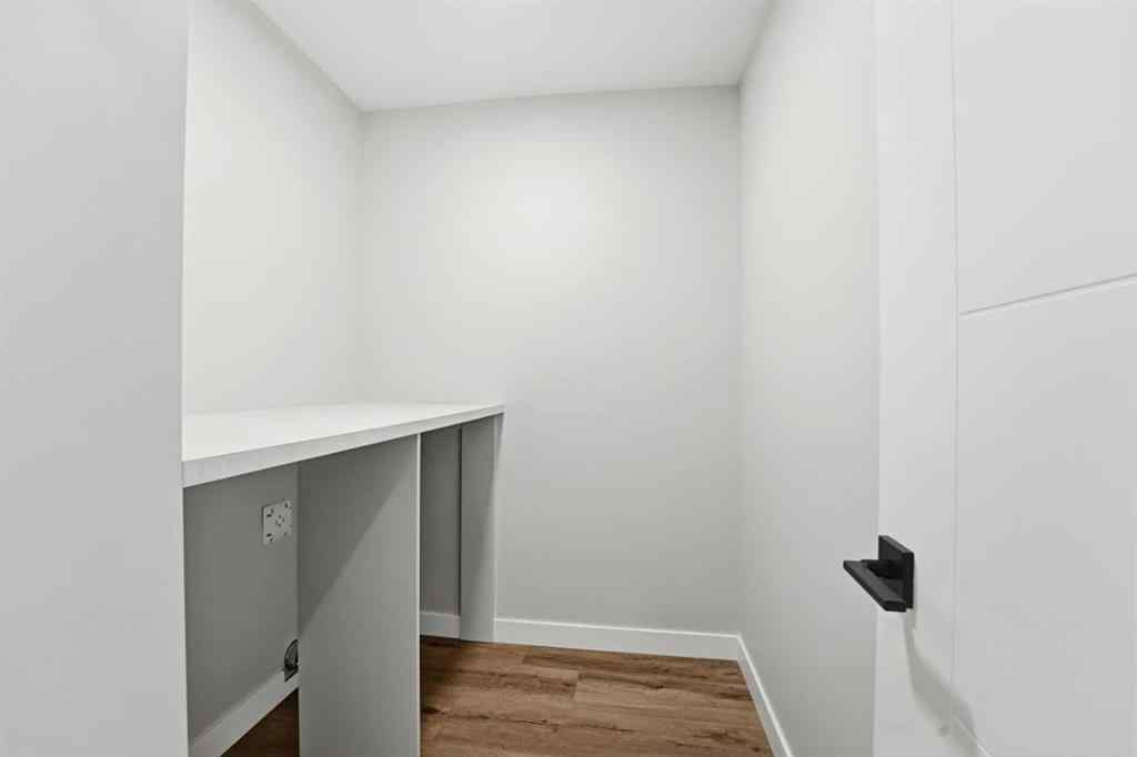 MLS® A2225489 - 62 Vista Close  in Valley Ridge Blackfalds, Residential