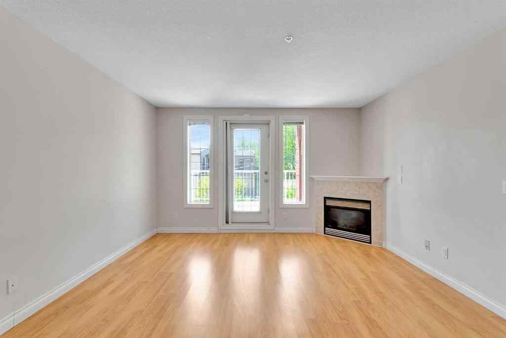 MLS® A2225518 - Unit #206 417 3 Avenue NE in Crescent Heights Calgary, Residential