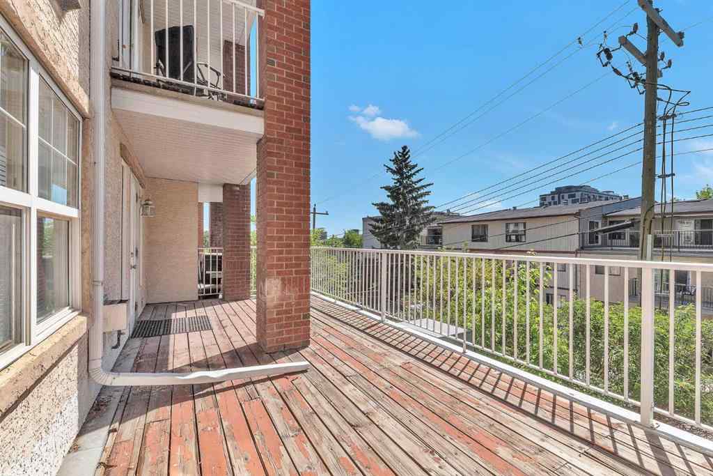 MLS® A2225518 - Unit #206 417 3 Avenue NE in Crescent Heights Calgary, Residential
