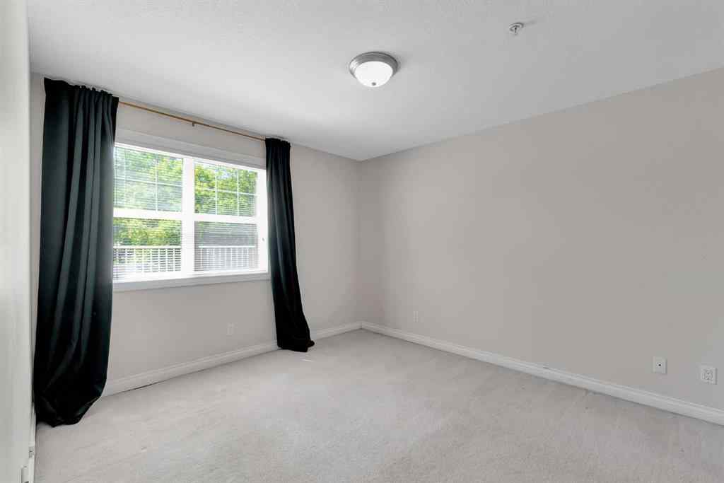 MLS® A2225518 - Unit #206 417 3 Avenue NE in Crescent Heights Calgary, Residential
