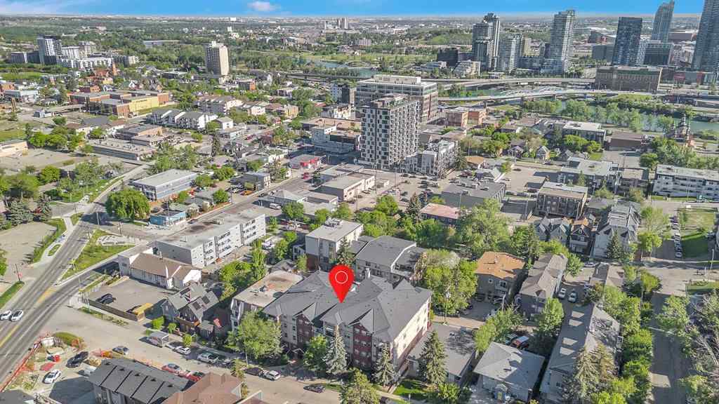 MLS® A2225518 - Unit #206 417 3 Avenue NE in Crescent Heights Calgary, Residential