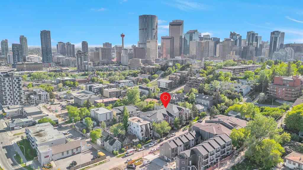 MLS® A2225518 - Unit #206 417 3 Avenue NE in Crescent Heights Calgary, Residential