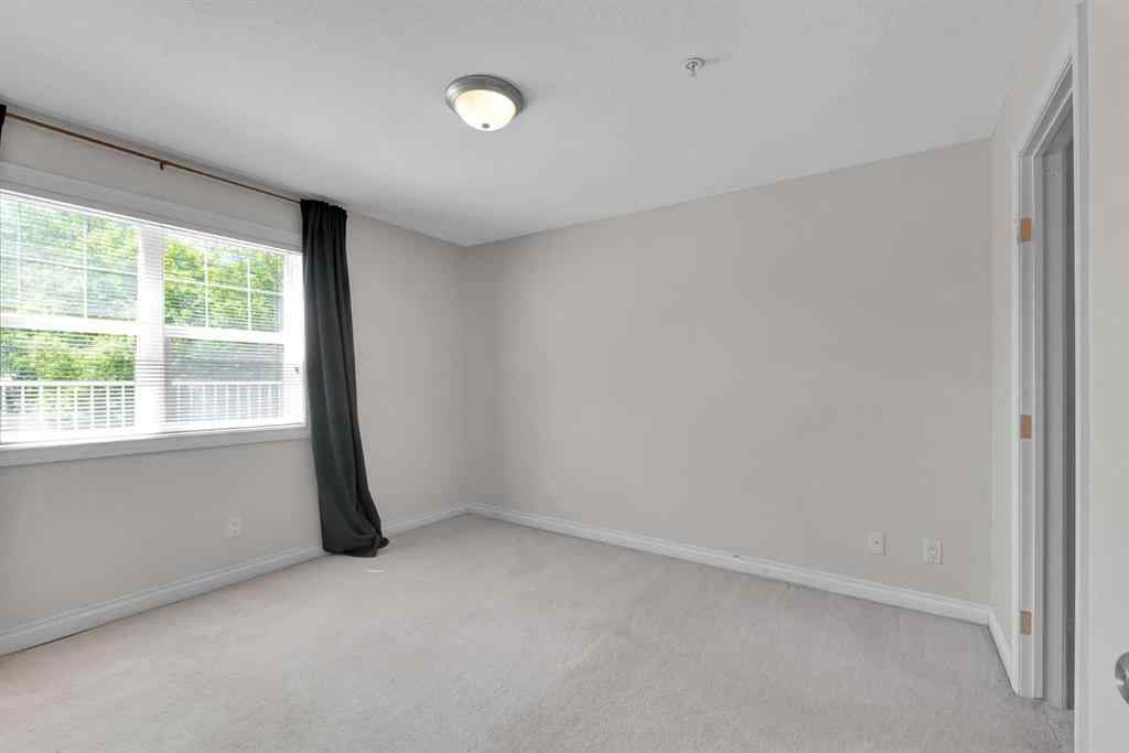 MLS® A2225518 - Unit #206 417 3 Avenue NE in Crescent Heights Calgary, Residential