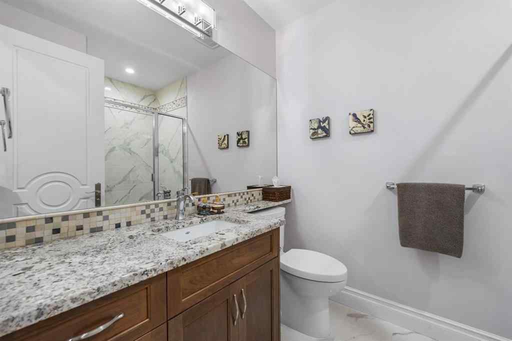 MLS® A2225520 - 922 5 Street NW in Sunnyside Calgary, Residential