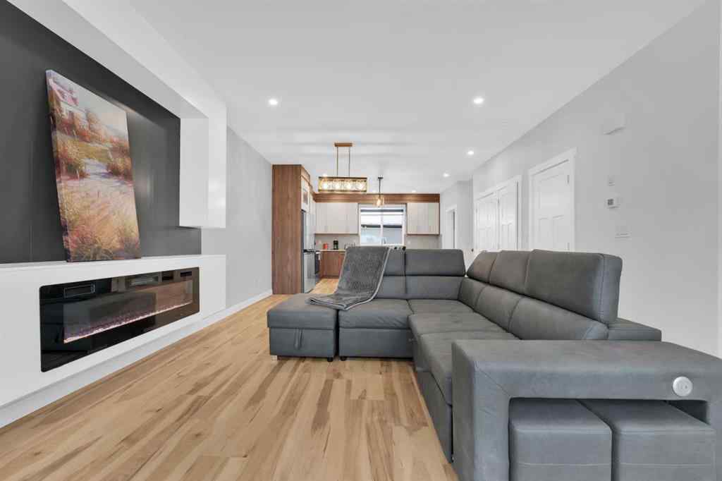 MLS® A2225521 - 216 99 Avenue SE in Willow Park Calgary, Residential