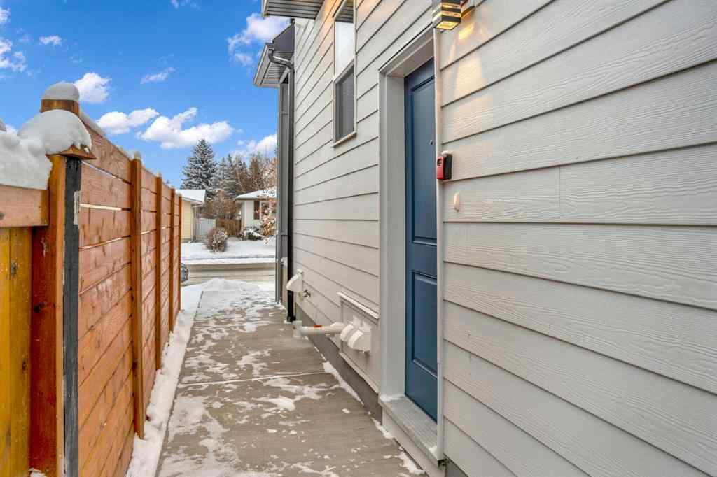 MLS® A2225521 - 216 99 Avenue SE in Willow Park Calgary, Residential