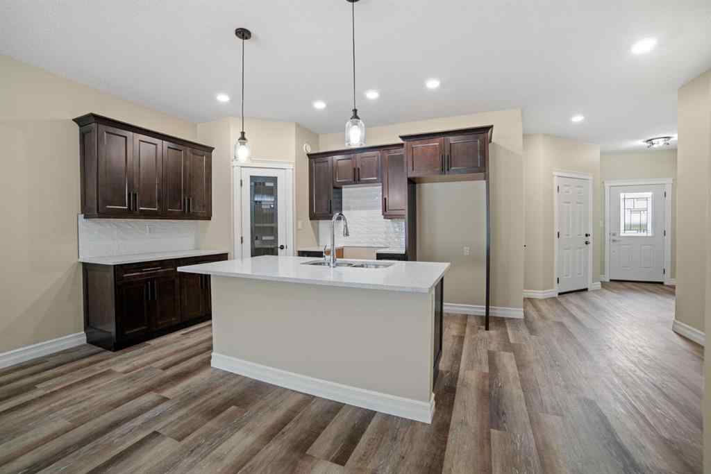 MLS® A2225532 - 5728 55 Avenue  in Victoria Park Camrose, Residential