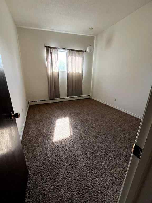 MLS® A2225540 - 1241 5 Avenue NW in Hillhurst Calgary, Commercial