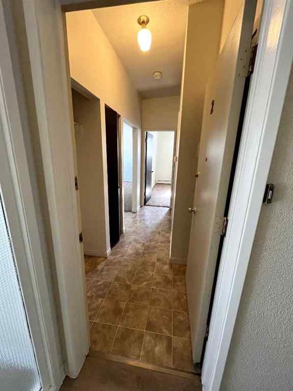 MLS® A2225540 - 1241 5 Avenue NW in Hillhurst Calgary, Commercial