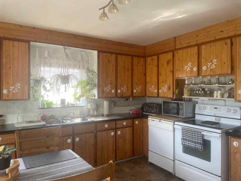 MLS® A2225599 - 842048 RGE RD 51   in NONE Rural Clear Hills County, Residential