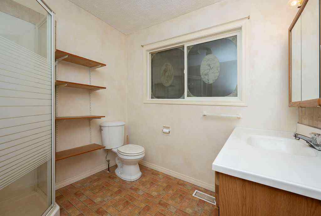 MLS® A2225603 - 382 Birch Road   in NONE Mewatha Beach, Residential