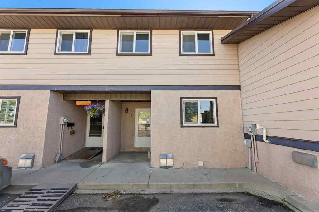 MLS® A2225604 - Unit #18 1706 22 Avenue  in NONE Didsbury, Residential