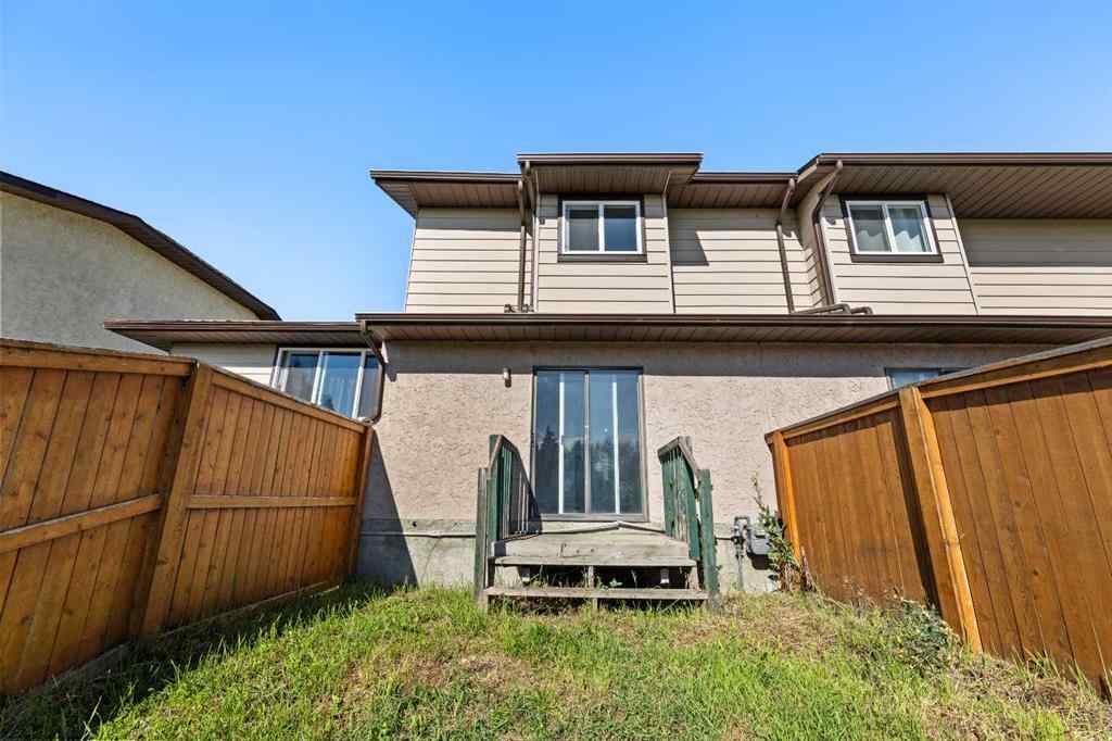 MLS® A2225604 - Unit #18 1706 22 Avenue  in NONE Didsbury, Residential