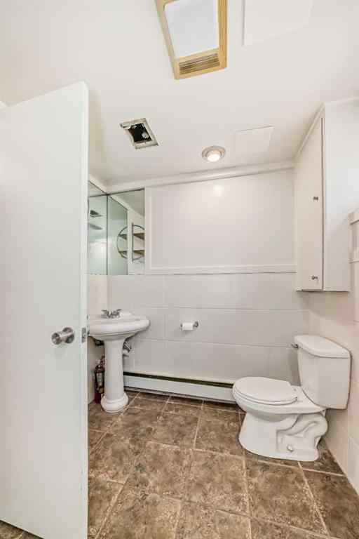 MLS® A2225727 - 36 Hooke Road SW in Haysboro Calgary, Residential